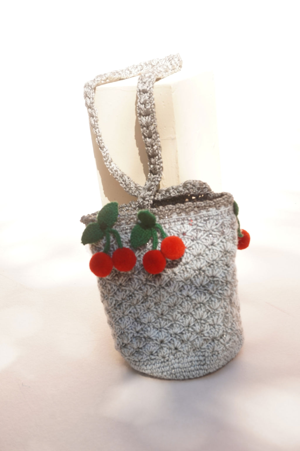 Bolso de crochet Gris Cerezas hecho a mano
