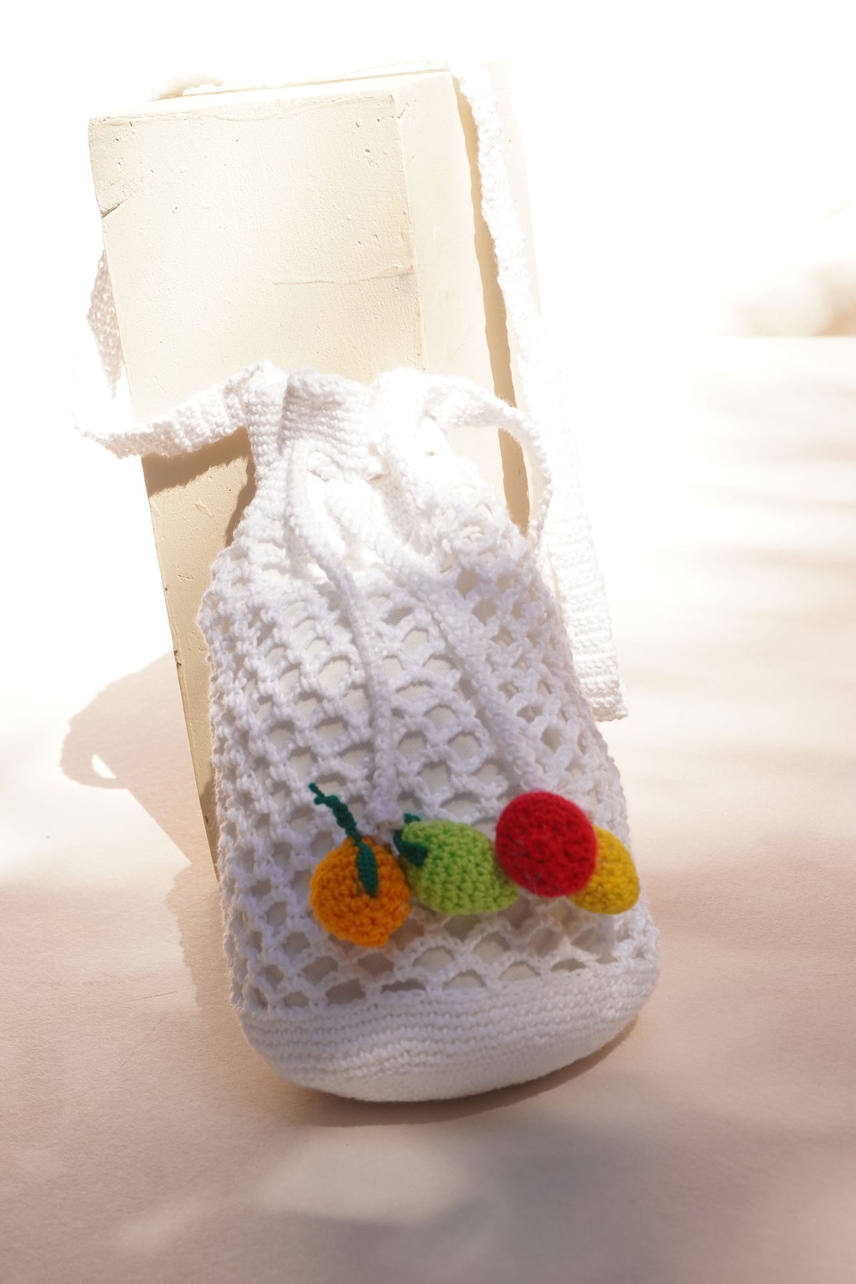 Bolso pequeño Blanco Frutas en crochet