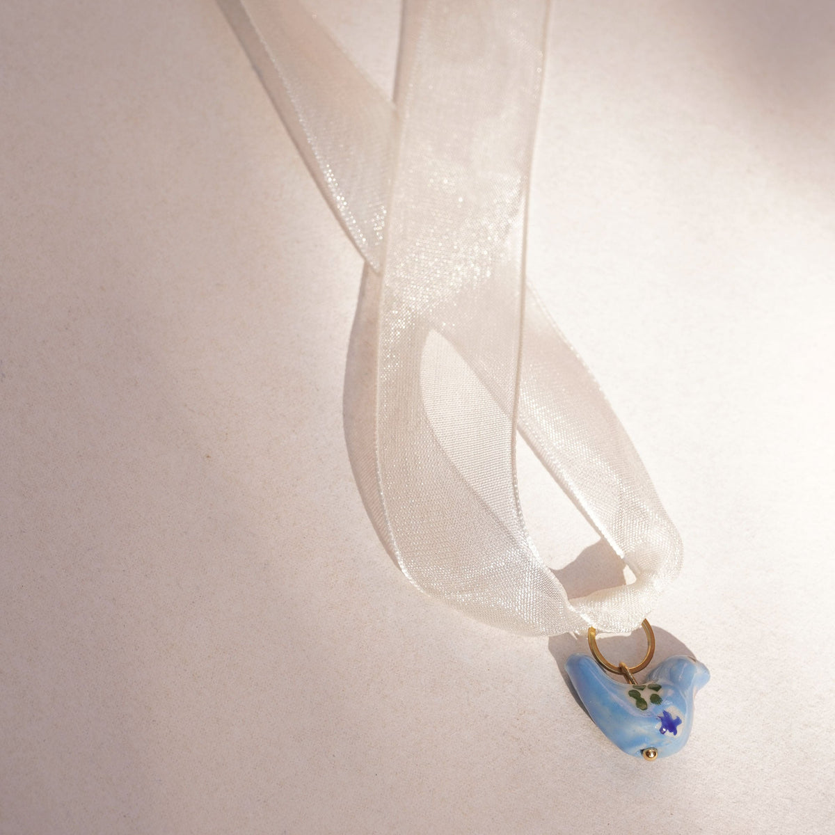 Collar en seda Blue Bird