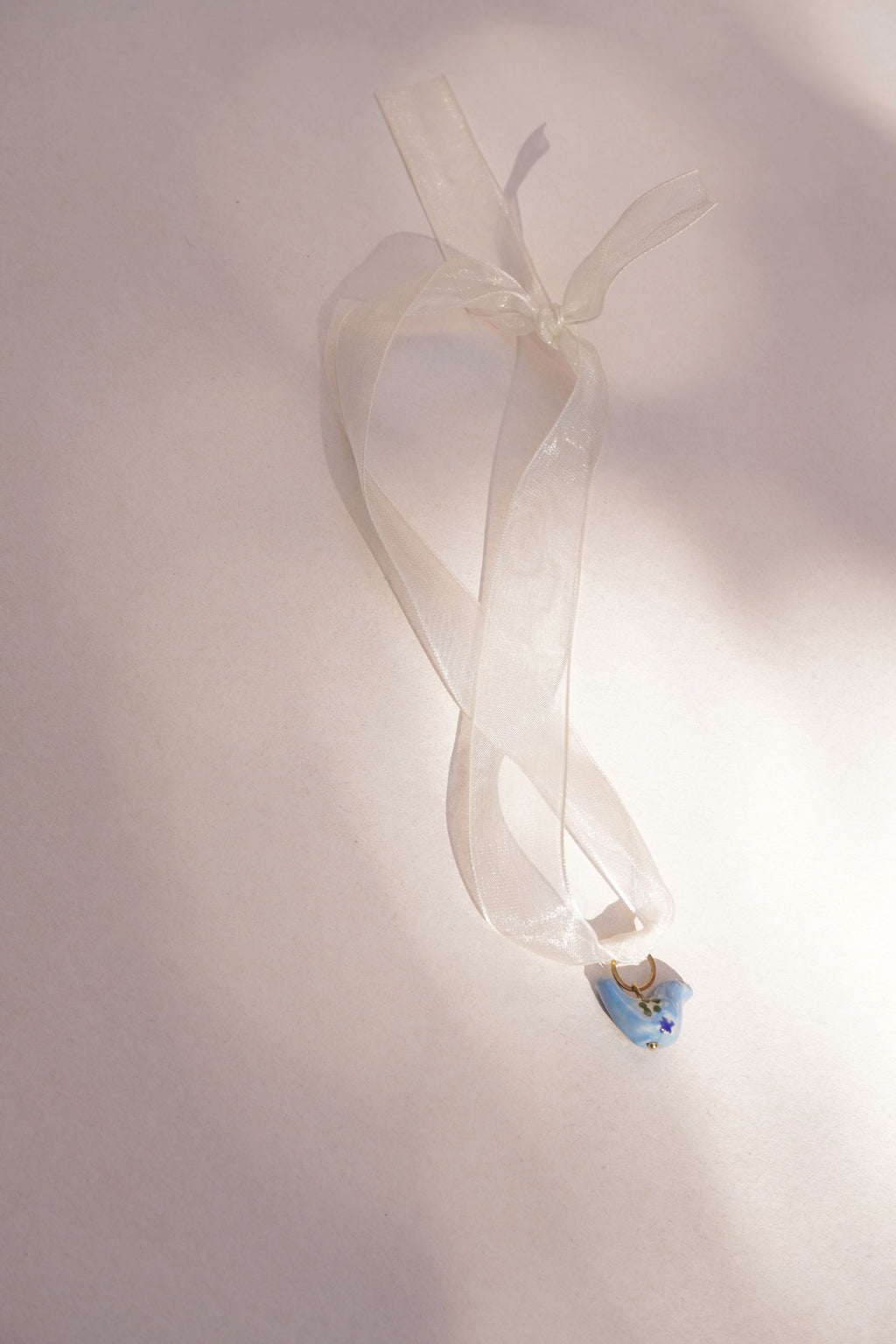 Collar en seda Blue Bird